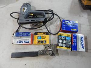 lot 16 image: Electric Stapler, Tack Hammer & Assorted Staples