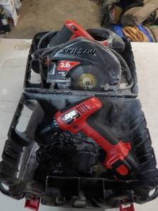 lot 19 image: 2.6 HP. Skilsaw & 9.6 Volt Cordless Drill