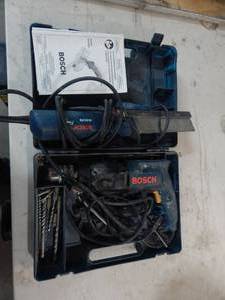 lot 22 image: Bosch Hammer Drill & Fine Cut Saw