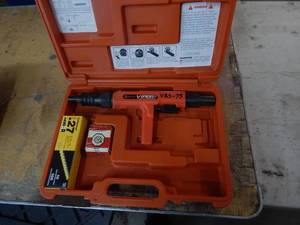 lot 40 image: Ramset Powder Accuated Tool
