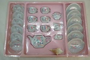 toy tea set