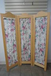 folding screen