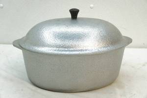 roasting pan with lid