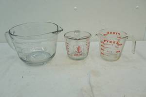 measuring cups