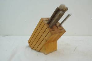 knife block with knives