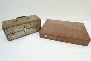 metal organizer