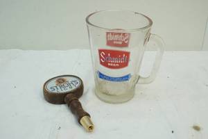 beer pitcher and beer tapper level