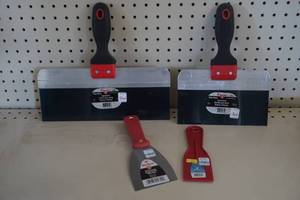 Taping and putty knives