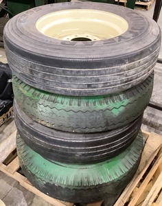 4x Tires With Rims