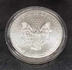 2015 AMERICAN SILVER EAGLE 1 TROY OZ .999 FINE SILVER IN AIRTITE