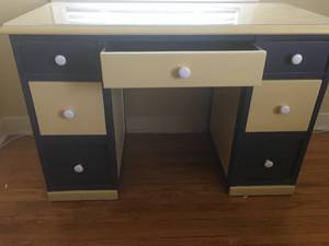 Childrens Desk