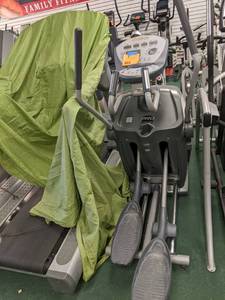 lot 33 image: Octane Fitness Pro 350...