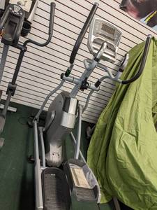 lot 34 image: Vision Fitness X20 Elliptical With ...