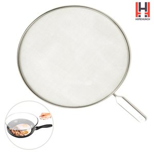 lot 71 image: LODGE 12 Seasoned Carbon Steel Skillet & Spatter Screen