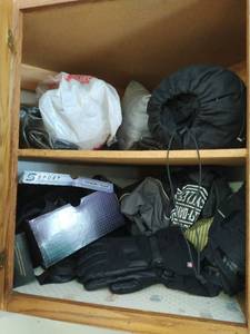lot 77 image: Weather Gear