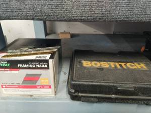lot 90 image: Nail Gun