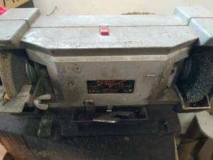 lot 209 image: Grinders