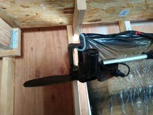 lot 217 image: Pole Saws