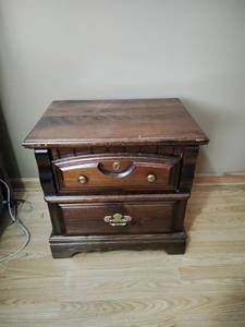 lot 22 image: Two Drawer Nightstand
