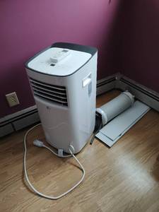 lot 33 image: Portable AC Unit