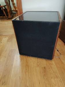lot 2 image: JBL L212 Subwoofer
