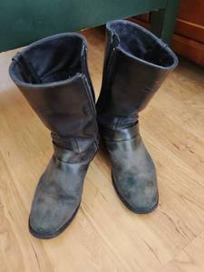 lot 129 image: Pair of Mens Harley Davidson Boots
