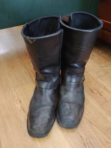 lot 130 image: Pair of Mens Harley Davidson Boots