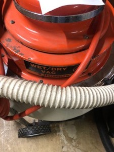 Hoover 10 gal Vacuum