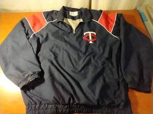 Medium Minnesota Twins Pullover Jacket