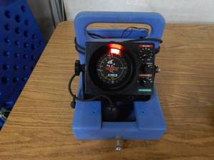 lot 5 image: Vexilar FL-18 (Works)