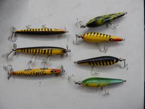 lot 27 image: 7-Southwick Lures Devils Horse & High Roller & More