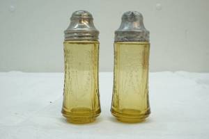 salt and pepper shakers