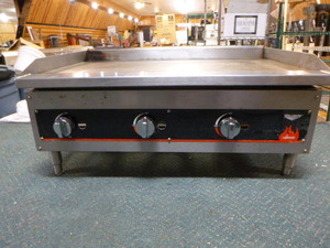 lot 11 image: Vollrath Griddle