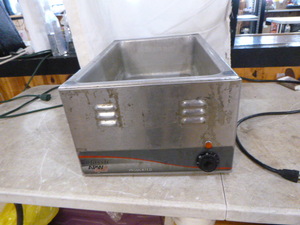 lot 33 image: Classic APW Wyott Food Warmer
