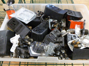 lot 86 image: Tote of Electrical Items