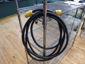 lot 106 image: Heavy Duty Electrical Cord