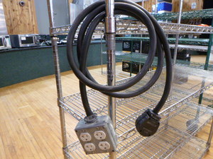 lot 125 image: Heavy Duty Electrical Cord