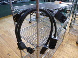 lot 138 image: 3 Electrical Cords