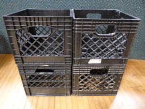 lot 179 image: 4 Plastic Milk Crates