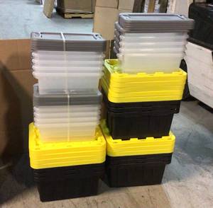 MIX LOT OF PLASTIC STORAGE CONTAINERS Customer Returns See Pictures