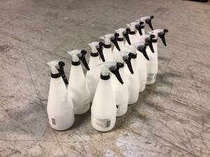 Hudson 32 oz. Trigger Sprayer Spray Bottle Customer Returns See Pictures