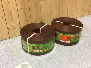 Master Mark Terrace Board 5 in. x 40 ft. Brown Landscape Lawn Edging with Stakes Customer Returns See Pictures
