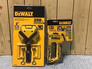 MIX DEWALT TOOLS Customer Returns See Pictures