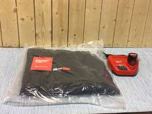Milwaukee 302BL-203X M12� Heated Hoodie, 3XL, Blue Customer Returns See Pictures