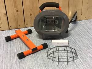 HDX 250-Watt Portable Halogen Work Light Customer Returns See Pictures