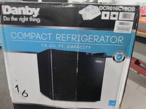 danby 1.6cuft compact refrigerator ...