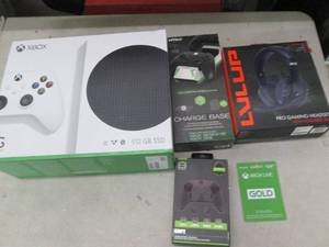 xbox series S 512 GB ssd with pro g...