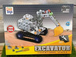lot 38 image: New 208 Piece Excavator Erector Kit