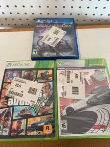 lot 42 image: Lot of 3 Xbox Playstation Games
