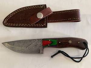 lot 69 image: 8 Inch Damascus Knife